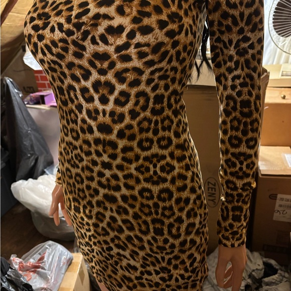 Women’s SHEIN Brown Leopard Long Sleeve Dress Size M6 - Picture 3 of 6